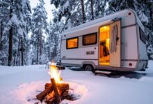 Karavan Kış Kampı Rehberi 2025: Soğukta Sıcak Bir Macera