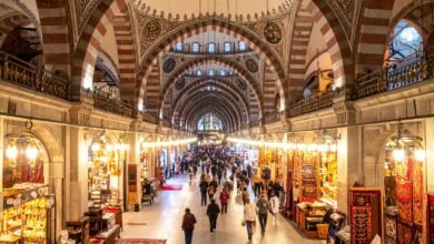 Türkiye'nin Kapalı Çarşıları: Tarihin Kalbinde, Ticaretin Ritmi